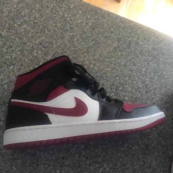Betsey Johnson Other - Air Jordan 1 mid